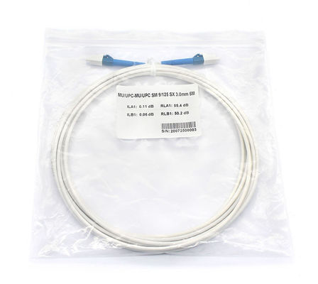 मल्टीमोड मोड प्रकार और सफेद केबल के साथ अनुकूलित रंगीन फाइबर ऑप्टिक केबल पैचकोर्ड