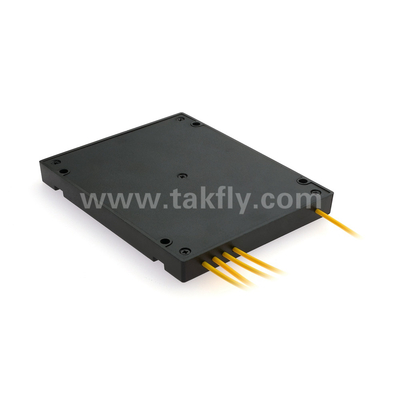 फाइबर ऑप्टिक केबल MPO/MTP SM/MM पीएलसी स्प्लिटर 1x4 डेटा सेंटर FTTX के लिए