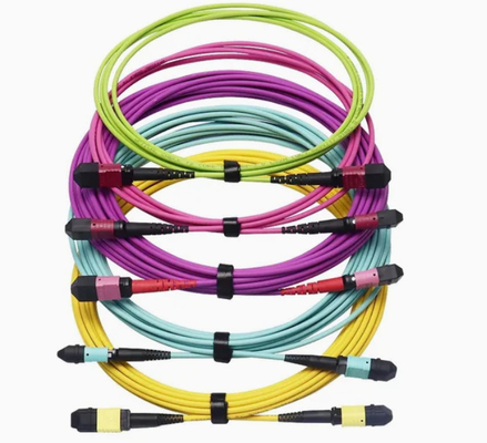 ऑप्टिकल फाइबर FTTH पैच कॉर्ड ट्रंक केबल पीवीसी सामग्री पैनल MPO फाइबर केबल
