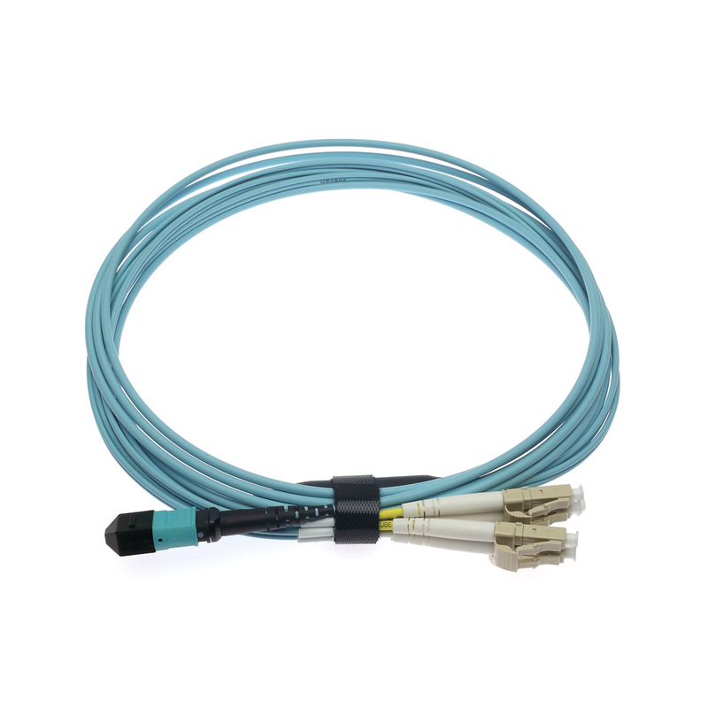 फाइबर व्यास 50/125um दोहराव ≤ 0.1dB CPR MPO MTP पॉलिश प्रकार PC/APC